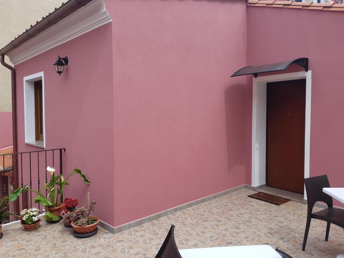 B&B La Genuina Guspini Ngoại thất bức ảnh